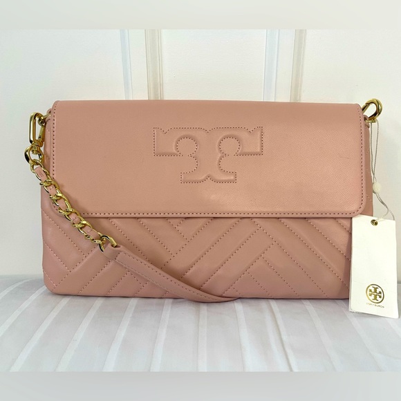 Tory Burch Handbags - 🎉Tory Burch Purse🎉